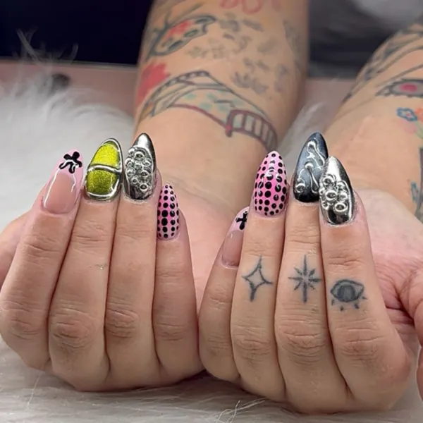 Mixed nail art