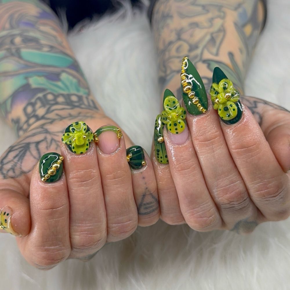 Darcy the Nail Fairy nail work in Chicago, example 1